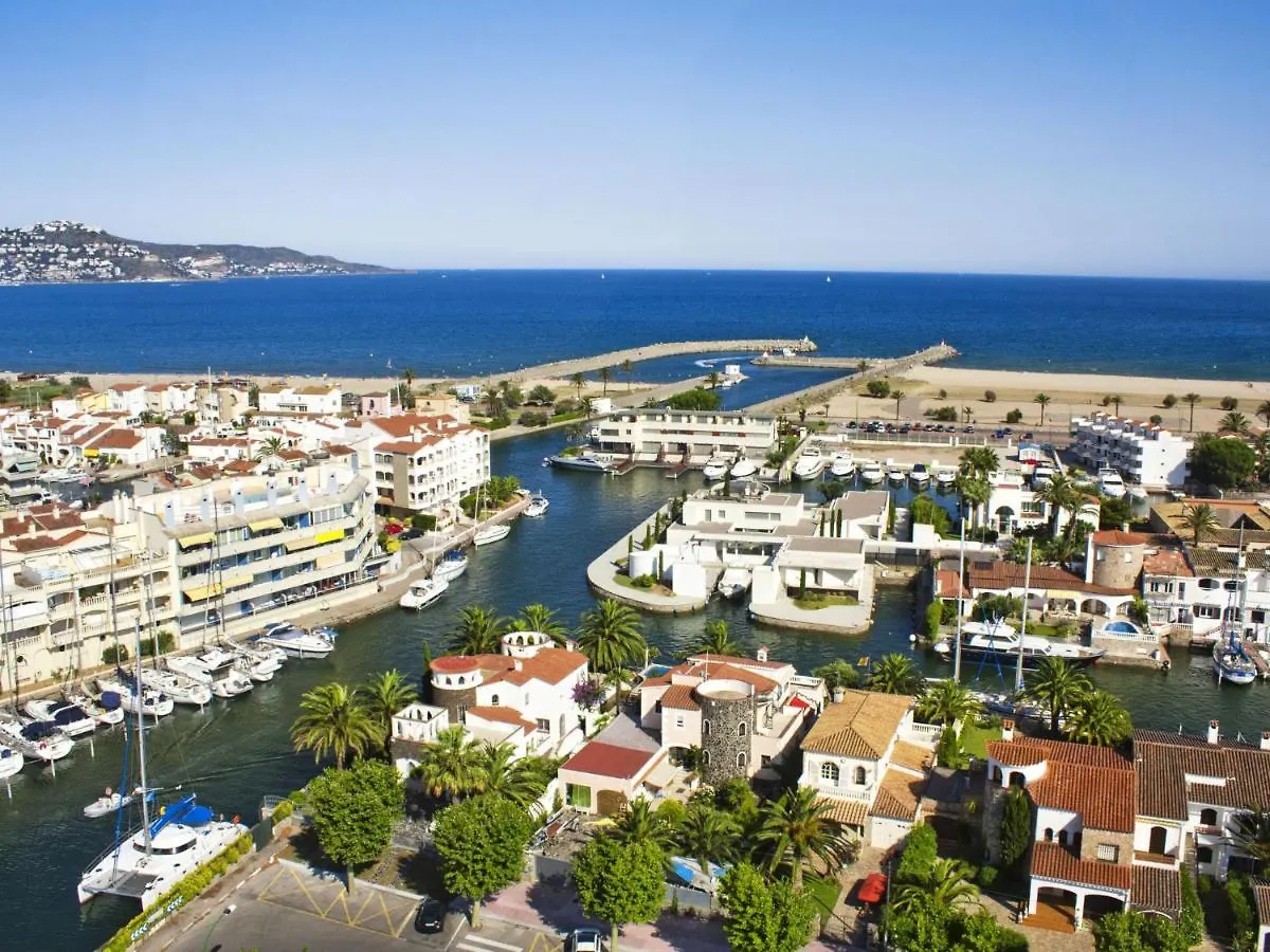 Holiday Home Alberes By Interhome Empuriabrava